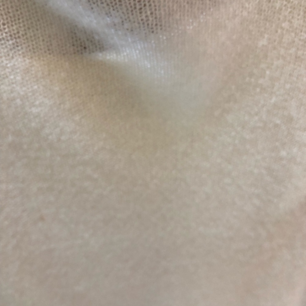 Super soft delicate 2 piece top. - Picture 7 of 10